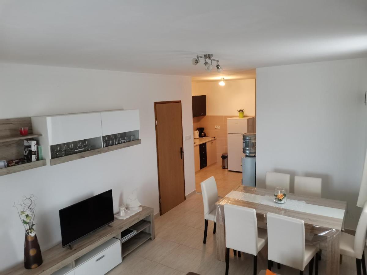 Apartman Jadranka 维尔 外观 照片